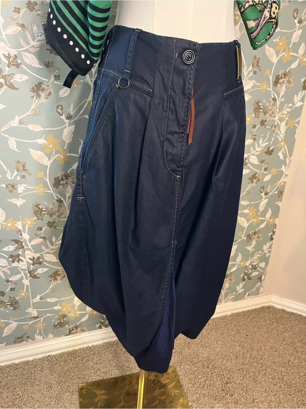 HIGH Everyday Couture Ballon Skirt Size US 8